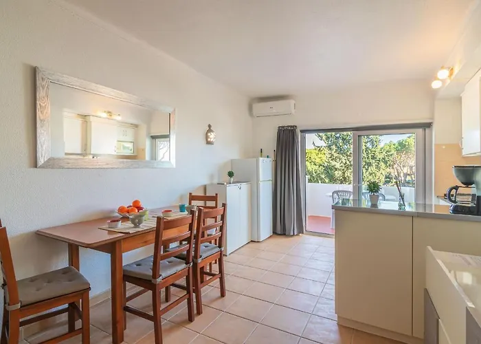 Vilamoura Cosy 2 With Pool By Homing
